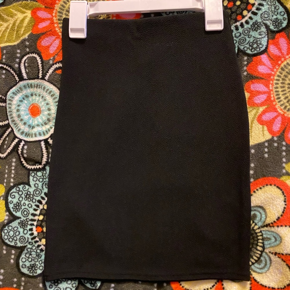 black mini skirt